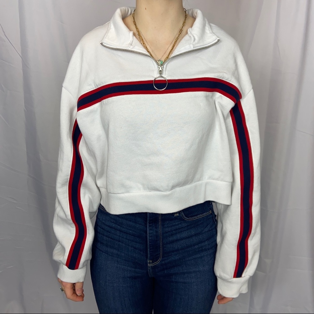 Divided H&M Cropped Sweatshirt Quarter-Zip Striped